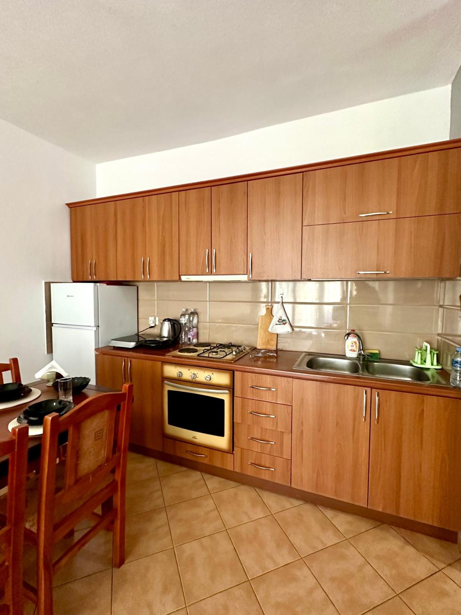 Apartment Ermest ,Kavaje Rock Durrës Exterior foto